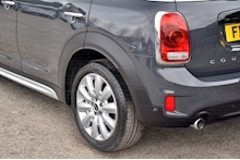 MINI Countryman Cooper S Automatic + CHILI Pack + Navigation Plus Pack + Heated Seats - Thumb 28