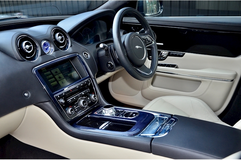 Jaguar XJ Portfolio Factory Sport Pack Exterior + Interior + Huge Spec + Full Service History Image 6