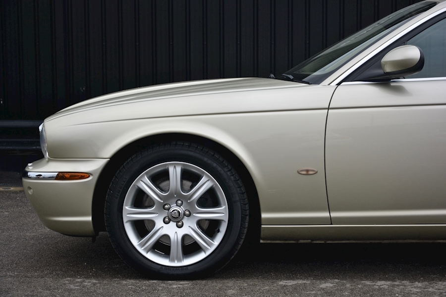 Jaguar Xj 2.7 TDVI Sovereign Full Jaguar History + Rare Specification Image 19