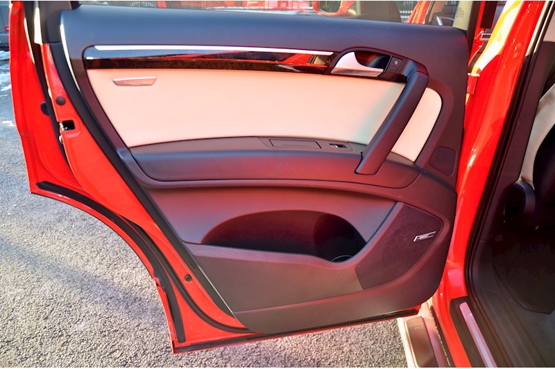Audi Q7 S Line Plus Audi Exclusive Interior  + Over £10k Cost Options Image 18