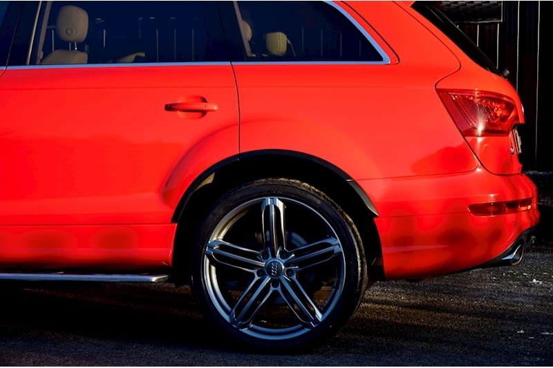 Audi Q7 S Line Plus Audi Exclusive Interior  + Over £10k Cost Options Image 38