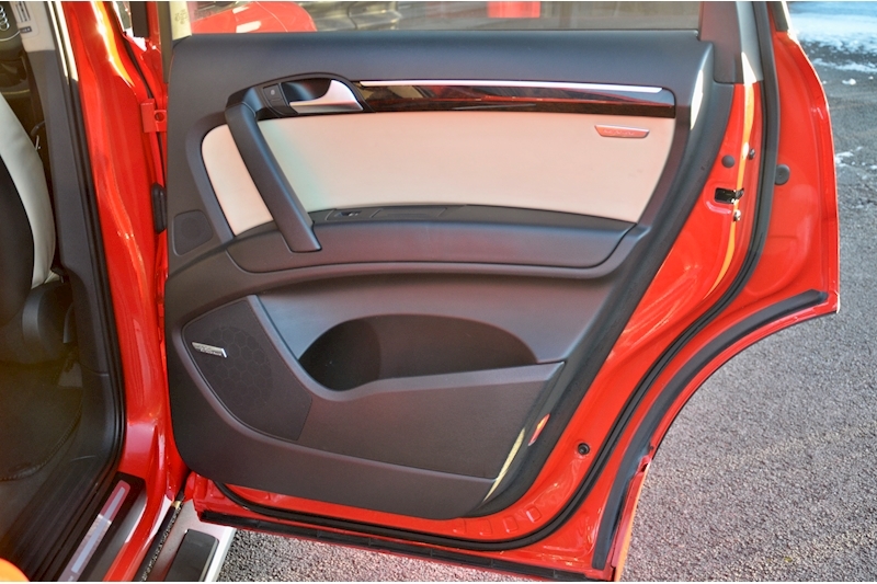 Audi Q7 S Line Plus Audi Exclusive Interior  + Over £10k Cost Options Image 45
