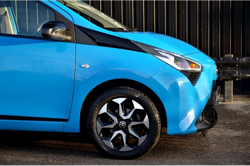 Toyota Aygo X-Trend 1 Former Keeper + Full Dealership History Image 20