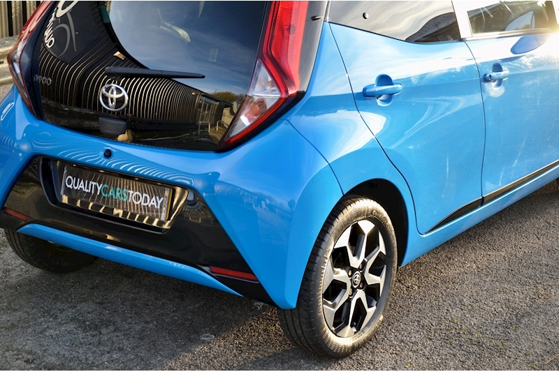 Toyota Aygo X-Trend 1 Former Keeper + Full Dealership History Image 18