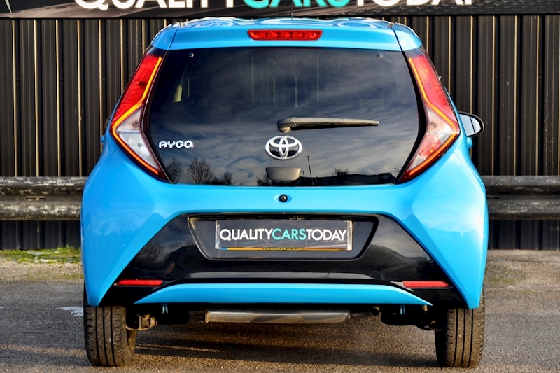 Toyota Aygo X-Trend 1 Former Keeper + Full Dealership History Image 4