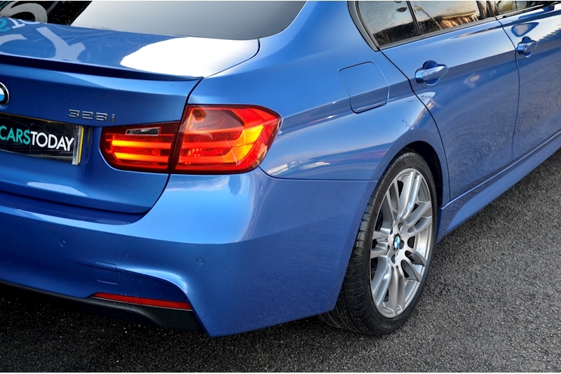 BMW 328i M Sport 328i M Sport Manual Image 10