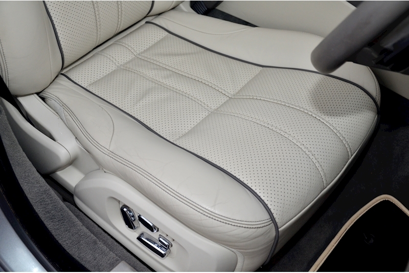 Jaguar XJ Portfolio High Specification + Exceptional Condition Image 23