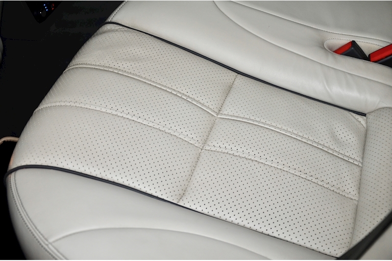 Jaguar XJ Portfolio High Specification + Exceptional Condition Image 45