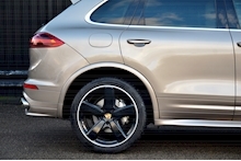 Porsche Cayenne S Over £22k Cost Options + 420 bhp + £90k Original List Price - Thumb 11