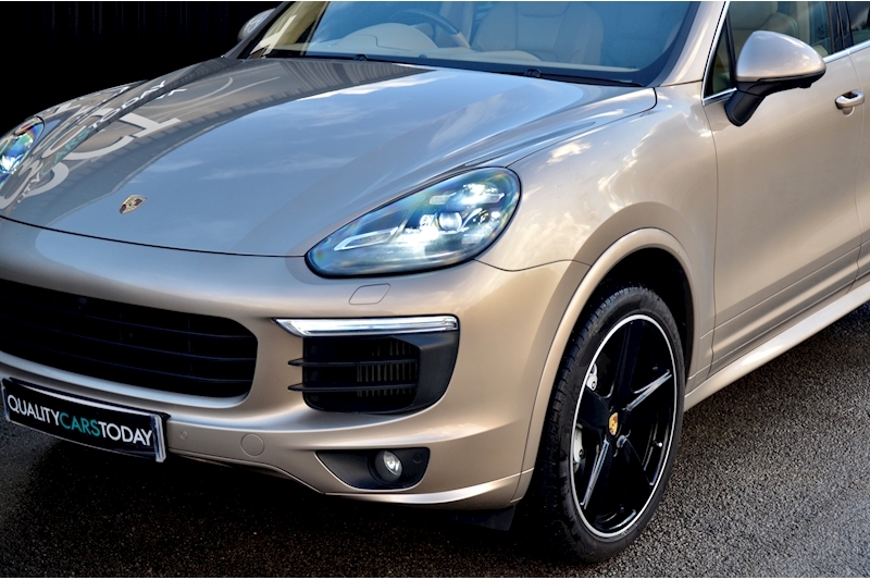 Porsche Cayenne S Over £22k Cost Options + 420 bhp + £90k Original List Price Image 14