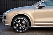 Porsche Cayenne S Over £22k Cost Options + 420 bhp + £90k Original List Price - Thumb 15