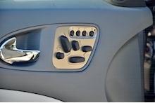 Jaguar XK 4.2 V8 Coupe 2dr Petrol Auto Euro 4 (300 ps) - Thumb 12