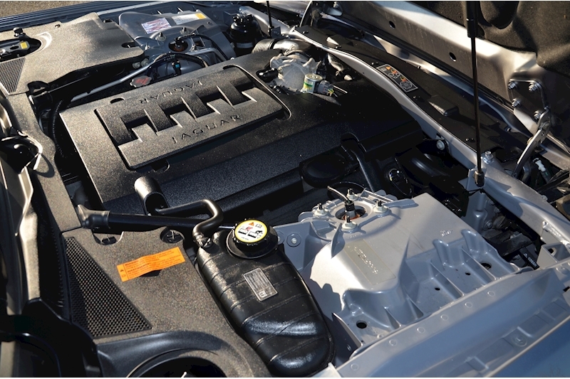 Jaguar XK 4.2 V8 Coupe 2dr Petrol Auto Euro 4 (300 ps) Image 19