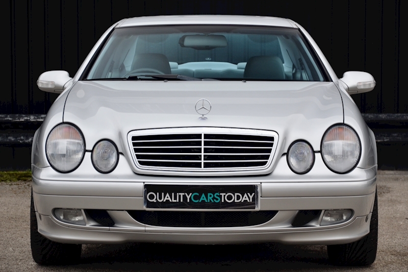 Mercedes-Benz CLK 320 Avantgarde Just 31k Miles + Genuine AMG Wheels + Truly Outstanding Condition Image 3