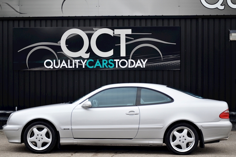 Mercedes-Benz CLK 320 Avantgarde Just 31k Miles + Genuine AMG Wheels + Truly Outstanding Condition Image 1