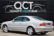 Mercedes-Benz CLK 320 Avantgarde Just 31k Miles + Genuine AMG Wheels + Truly Outstanding Condition - Thumb 6