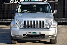 Jeep Cherokee Limited 2.8 CRD Automatic + Dealer Plus 1 Owner + Full Length Sunroof - Thumb 3