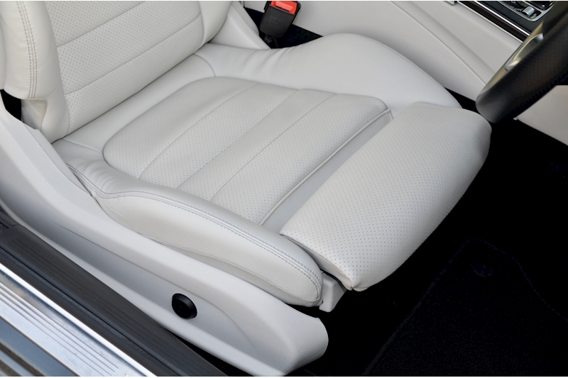Mercedes-Benz C250d AMG Line Premium Panoramic Roof + Airmatic Dynamic Handling Pack + Reverse Cam Image 19