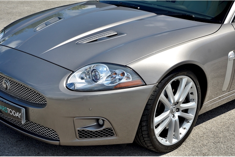 Jaguar XKR 4.2 V8 Supercharged + Full Jaguar Main Dealer History + Outstanding Condition Image 38