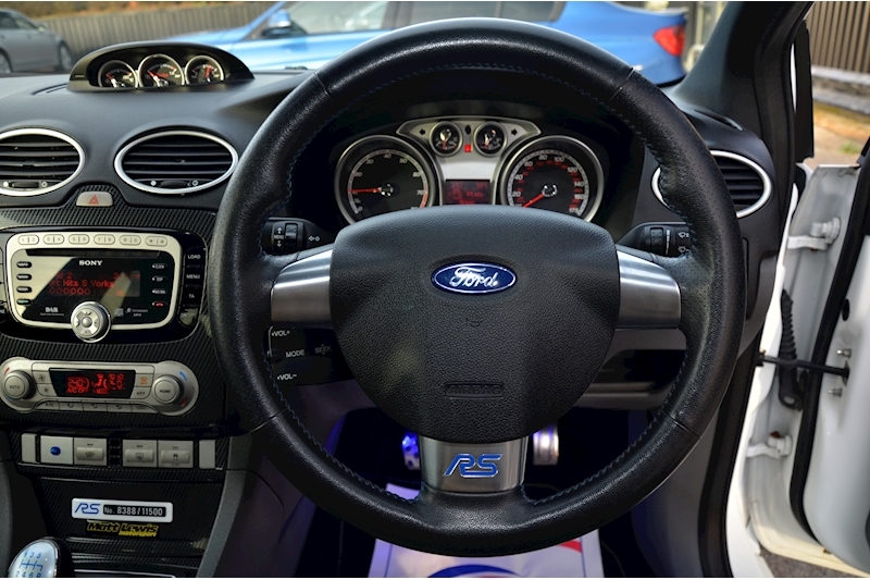 Ford Focus 2.5 RS Hatchback 3dr Petrol Manual (225 g/km, 301 bhp) Image 34