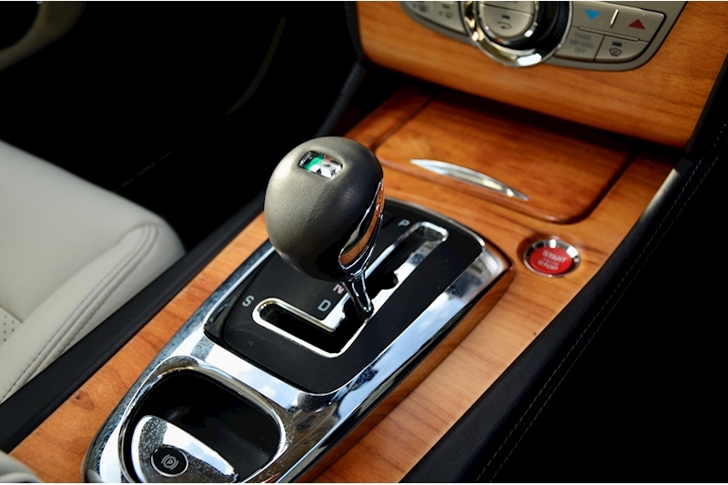 Jaguar XKR XKR 4.2 4dr Saloon Automatic petrol Image 20