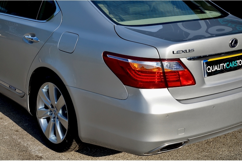 Lexus LS 600h L UK Car + LWB + Rear Seat Relaxation Pack + £100k Original List Price Image 33