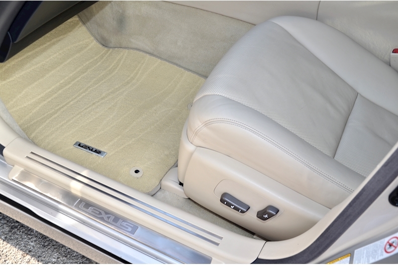 Lexus LS 600h L UK Car + LWB + Rear Seat Relaxation Pack + £100k Original List Price Image 39