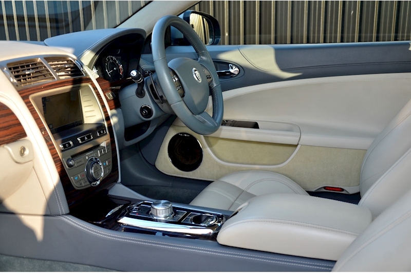 Jaguar XK Portfolio XK Portfolio 5.0 2dr Coupe Automatic Petrol Image 9