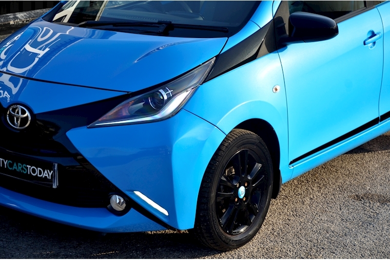 Toyota AYGO X-Cite Sat Nav + Reverse Cam + £0 Road Tax Image 20