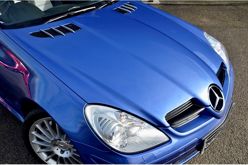 Mercedes-Benz SLK 55 AMG Designo Colour + High Spec + Exceptional Condition Image 9