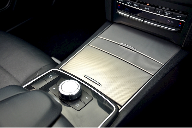 Mercedes-Benz E220 CDI Convertible Full Service History + COMAND DVD + Heated Seats Image 21