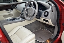 Jaguar XJ Portfolio 8 Speed + 2 Former Keepers + Full Service History + Desirable Spec - Thumb 6