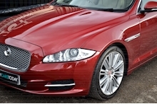 Jaguar XJ Portfolio 8 Speed + 2 Former Keepers + Full Service History + Desirable Spec - Thumb 31