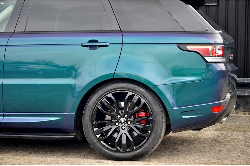 Land Rover Range Rover Sport Autobiography Dynamic SVO Chromaflair Paint + Rear Screens + Pano Roof + Incredible Specification Image 22