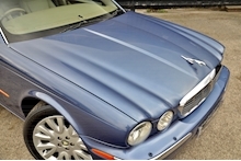 Jaguar XJ8 4.2 V8 4.2 V8 SWB + Rare Specification + Just Serviced by Jaguar - Thumb 8