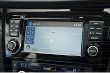Nissan Qashqai N-Connecta 1.6 dci + Xtronic Auto + Panoramic Rood - Thumb 20