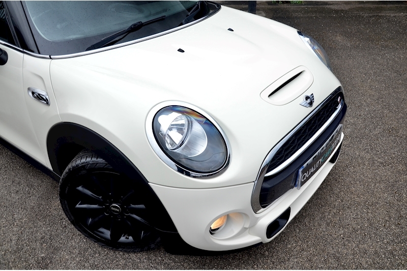 MINI Cooper SD 5dr CHILI Pack + Sat Nav + Visual Boost Radio + 1 Former Keeper Image 12