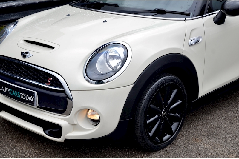 MINI Cooper SD 5dr CHILI Pack + Sat Nav + Visual Boost Radio + 1 Former Keeper Image 17