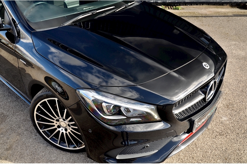 Mercedes-Benz CLA 250 AMG Sport 1 Former Keeper + Panoramic Roof + Just Serviced by MB Image 12