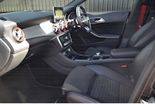 Mercedes-Benz CLA 250 AMG Sport 1 Former Keeper + Panoramic Roof + Just Serviced by MB - Thumb 2