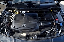 Mercedes-Benz CLA 250 AMG Sport 1 Former Keeper + Panoramic Roof + Just Serviced by MB - Thumb 23