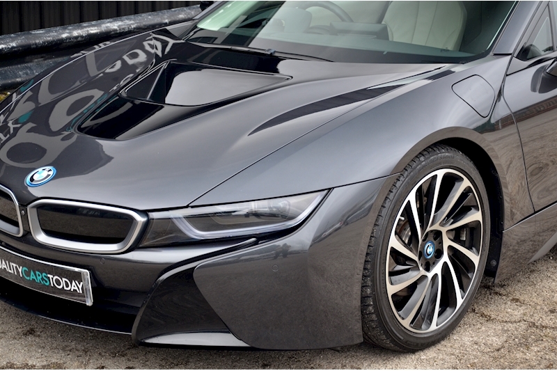 BMW i8 Full BMW Main Dealer History + Exceptional Spec and Condition Image 23