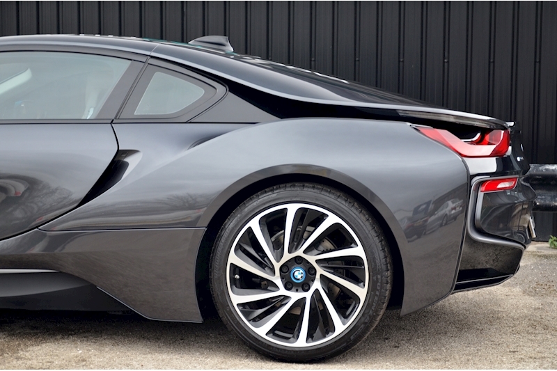 BMW i8 Full BMW Main Dealer History + Exceptional Spec and Condition Image 25