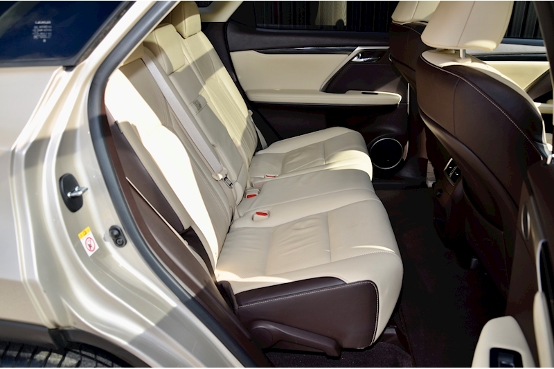 Lexus RX 450h 3.5 V6 Luxury SUV 5dr Petrol Hybrid CVT 4WD Euro 6 (s/s) (313 ps) Image 8