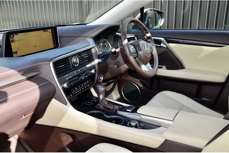 Lexus RX 450h 3.5 V6 Luxury SUV 5dr Petrol Hybrid CVT 4WD Euro 6 (s/s) (313 ps) Image 6