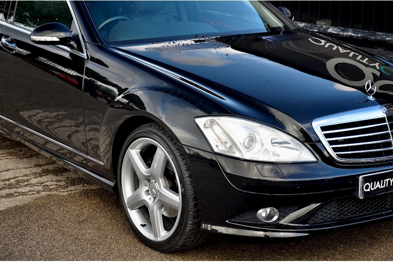 Mercedes-Benz S320 CDI AMG Bodystyling + AMG Wheels + Sunroof + Just Serviced by MB Image 17