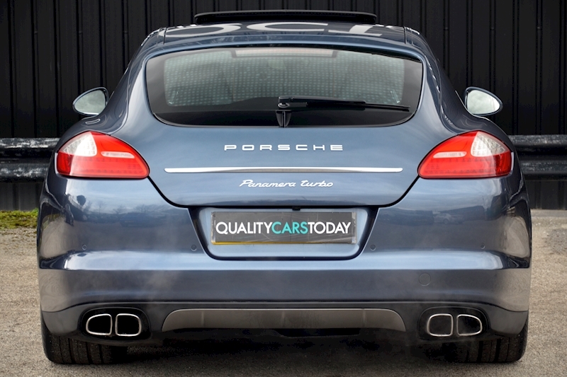 Porsche Panamera Turbo Rear Screens + PDCC + Huge Specification Image 4