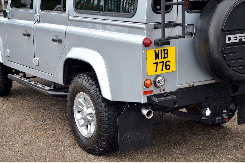 Land Rover Defender 110 Defender 110 2.4 Manual Image 22