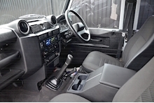 Land Rover Defender 110 Defender 110 2.4 Manual - Thumb 10
