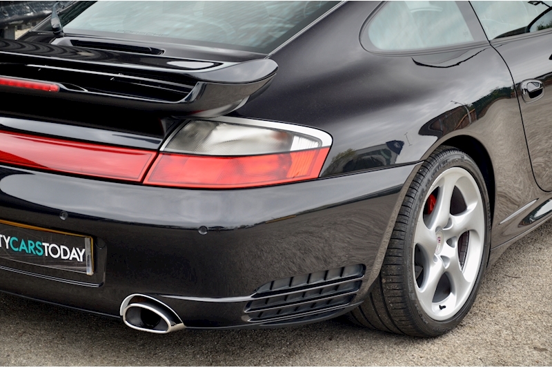 Porsche 911 Carrera 4S Manual Factory Aerokit + Sports Exhaust + Xenons + BOSE Image 11